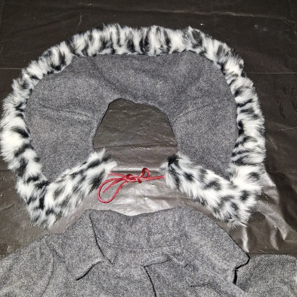 American Girl Nellie Holiday Winter Coat Set - Picture 6 of 7